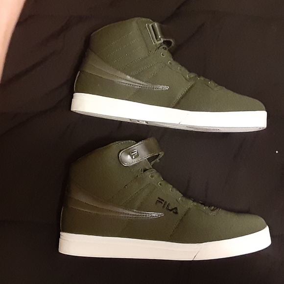 Fila - Picture 3 of 6